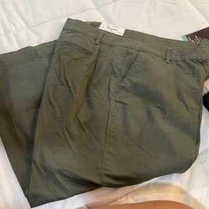 A.N.A wide leg crop olive